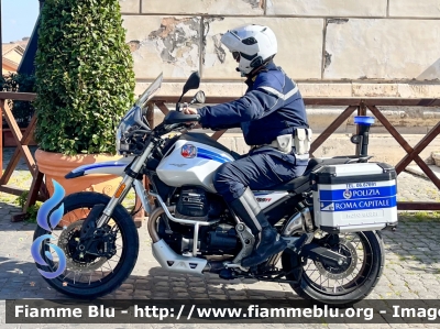 Moto Guzzi V85 TT
Polizia Roma Capitale
Parole chiave: Moto-Guzzi V85_TT