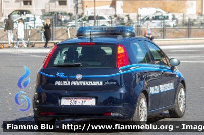 Fiat Grande Punto
Polizia Penitenziaria 
POLIZIA PENITENZIARIA 201 AF
Parole chiave: Fiat Grande_Punto POLIZIAPENITENZIARIA201AF