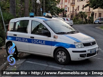 Fiat Panda II serie
Polizia Locale Imperia
POLIZIA LOCALE YA 581 AC
Parole chiave: Fiat Panda_IIserie POLIZIALOCALEYA581AC