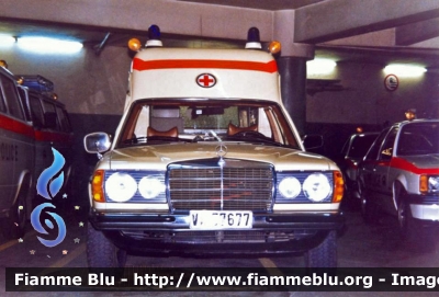 Mercedes-Benz W123
Schweiz - Suisse - Svizra - Svizzera
Police Municipale Lausanne
Parole chiave: Ambulanza Ambulance