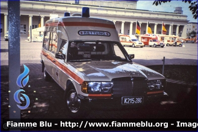 Mercedes-Benz W114
Österreich - Austria
Osterreichisches Rote Kreuz
Croce Rossa Austriaca
Parole chiave: Ambulance Ambulanza