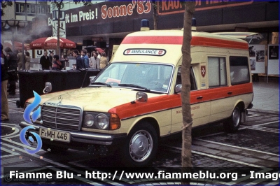 Mercedes-Benz
Bundesrepublik Deutschland - Germania
Malteser Hessen
Parole chiave: Ambulance Ambulanza