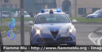 Alfa Romeo Nuova Giulietta restyle
Polizia Di Stato
Reggio Emilia
Allestimento FCA
POLIZIA M6083
Parole chiave: Alfa-Romeo Nuova_Giulietta_restyle POLIZIAM6083