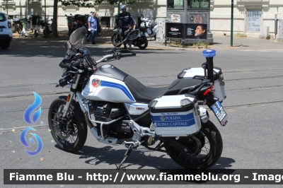 Moto Guzzi V85 TT
Polizia Roma Capitale

Parole chiave: Moto-Guzzi V85_TT