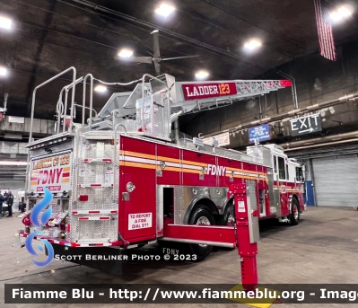 Seagrave
United States of America - Stati Uniti d'America
New York Fire Department
Ladder 123
