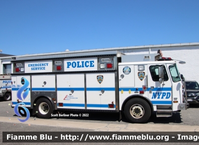 E-One
United States of America-Stati Uniti d'America
New York Police Department
Emergency Service Squads
Truck 1
