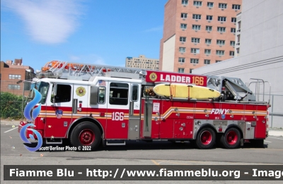 Ferrara
United States of America - Stati Uniti d'America
New York Fire Department
L166
