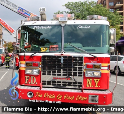Ferrara
United States of America - Stati Uniti d'America
New York Fire Department
L122
