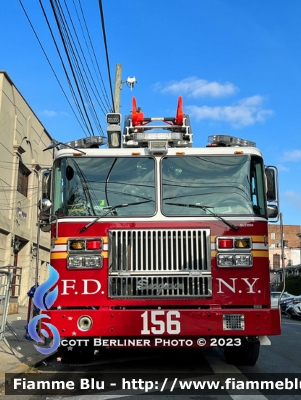 Seagrave
United States of America - Stati Uniti d'America
New York Fire Department
L156
