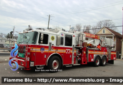 Seagrave 
United States of America - Stati Uniti d'America
New York Fire Department
Ladder Company 77
