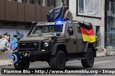 Mercedes-Benz ?
Bundesrepublik Deutschland - Germania
Bundespolizei - Polizia di Stato
GSG9

