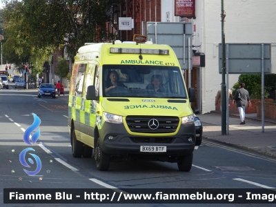 Mercedes-Benz Sprinter IV serie
Great Britain - Gran Bretagna
West Midlands Ambulance Service NHS
Parole chiave: Ambulance Ambulanza