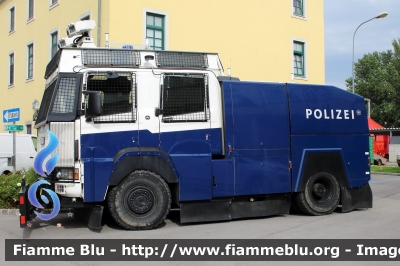 ??
Österreich - Austria
Bundespolizei
Polizia Federale Austriaca
BP 1382
