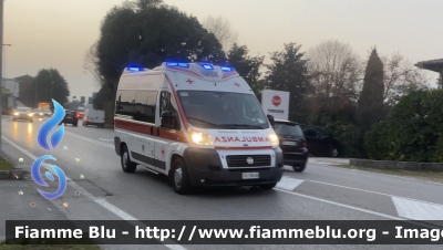 Fiat Ducato X250
Croce Rossa Italiana
Comitato di Pordenone
Ambulanza
Allestita da Aricar
Codice identificativo: PN 33 21-75
CRI 786 AD
Parole chiave: Fiat Ducato_X250 CRI786AD