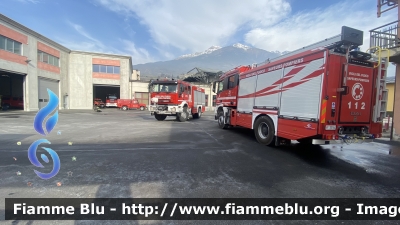 Iveco FireTech 190E44 4X4
Vigili del Fuoco
Corpo Permanente di Aosta
AutoPompaSerbatoio allestimento Iveco-Magirus
VF 22028
Parole chiave: Iveco FireTech_190E44_4X4 vf22028