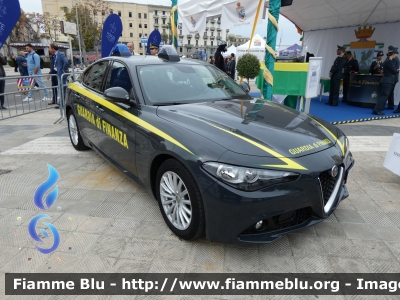 Alfa Romeo Nuova Giulia
Guardia di Finanza
Allestimento FCA
GdiF 398 BQ
Parole chiave: Alfa-Romeo Nuova_Giulia GdiF398BQ