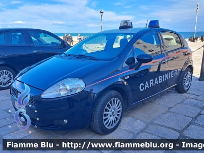 Fiat Grande Punto
Carabinieri
CC DG 270
Parole chiave: Fiat Grande_Punto CCDG270
