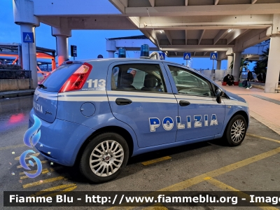 Fiat Grande Punto
Polizia di Stato
POLIZIA H2089
Parole chiave: Fiat Grande_Punto POLIZIAH2089