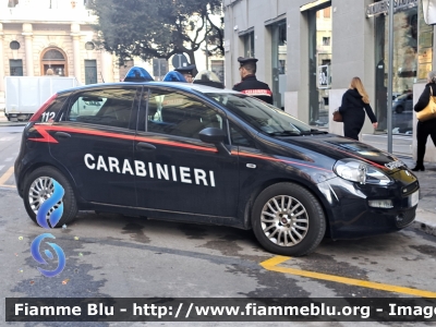 Fiat Punto VI serie
Carabinieri
CC DU 680
Parole chiave: Fiat Punto_VIserie CCDU680