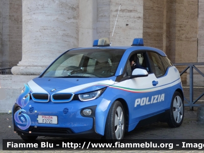 Bmw i3
Polizia di Stato
Ispettorato di Pubblica Sicurezza presso il Vaticano
Allestimento Focaccia
Decorazione Grafica Artlantis
POLIZIA F3721
Parole chiave: Bmw i3 POLIZIAF7321