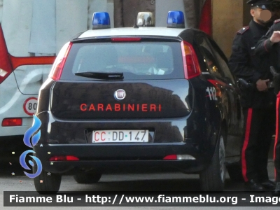 Fiat Grande Punto
Carabinieri
CC DD 147
Parole chiave: Fiat Grande_Punto CCDD147
